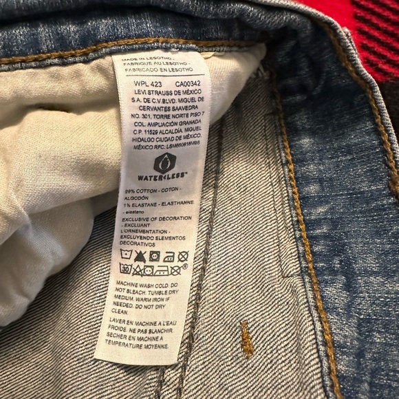 Signature Levi Strauss Blue Denim Jeans - Picture 4 of 5